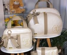 Bolsa de Bebê Luxo, Frasqueira e Estojo Box em Palmeira